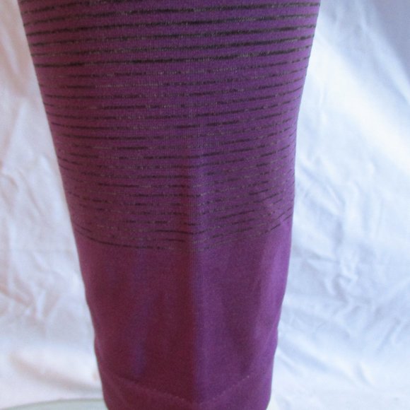 💖Purple Ombre workout/leggings - Picture 4 of 6